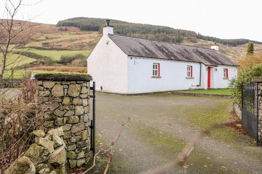 KATIES COTTAGE, Family Friendly In Newry, Northern Ireland