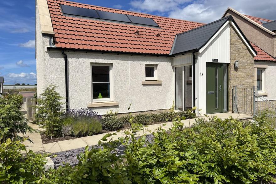 The Swallows, Kingsbarns -  A Cottage That Sleeps 5 Guests  In 3 Bedrooms