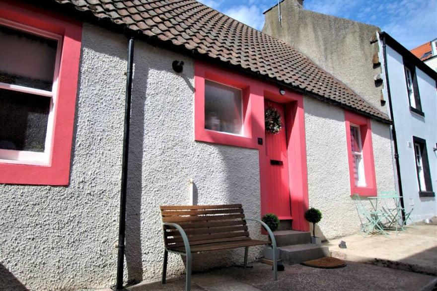 Dooker's Nook- Quirky Coastal Cottage, Pittenweem