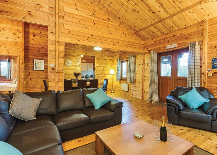 Cedar Lodge, Shropshire Log Cabins to Rent in Heart of England