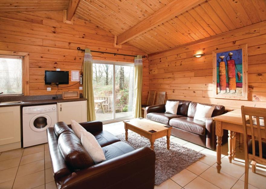 Squirrel Log Cabin 4 Lodges Log Cabins In Staffordshire