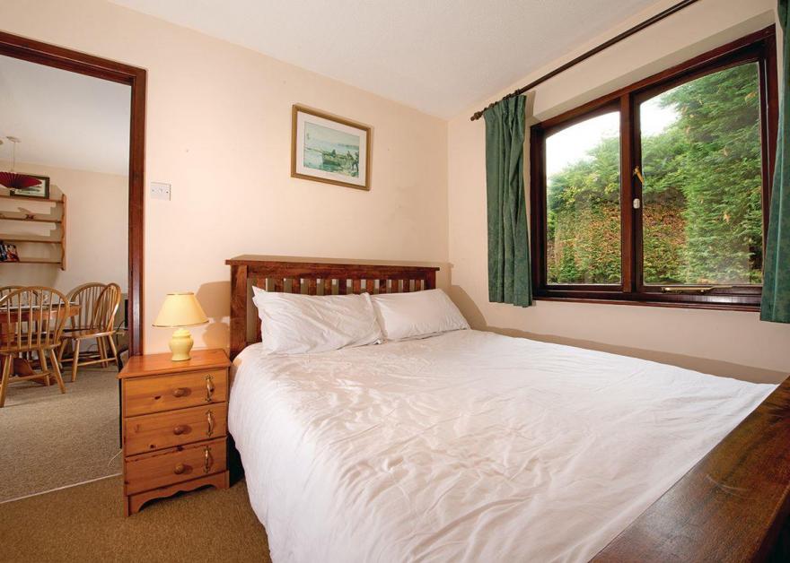 Silver Bungalow 2 (sleeps 4)