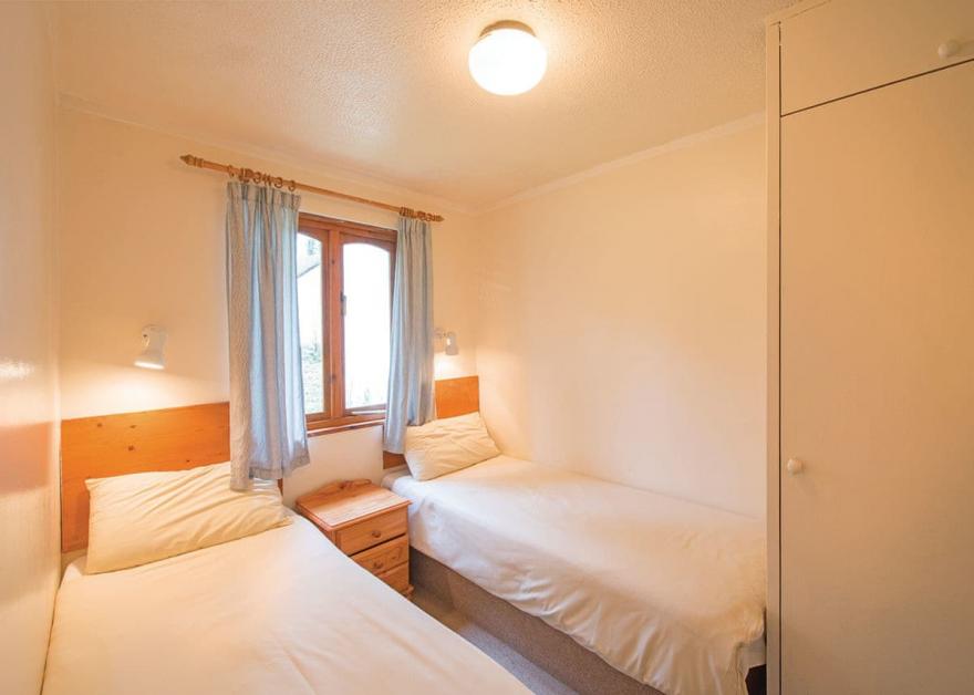 SI 2 Bed Bronze Bungalow 4 Pet