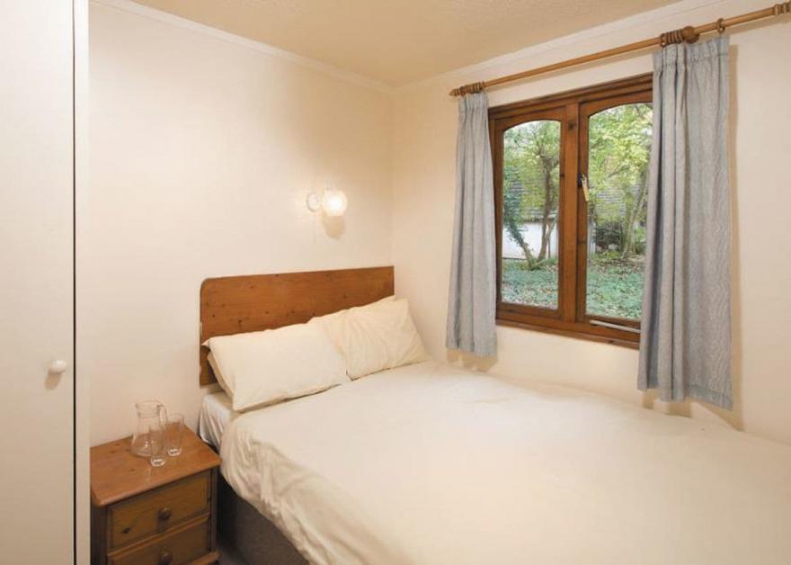 SI 2 Bed Bronze Bungalow 4 Pet