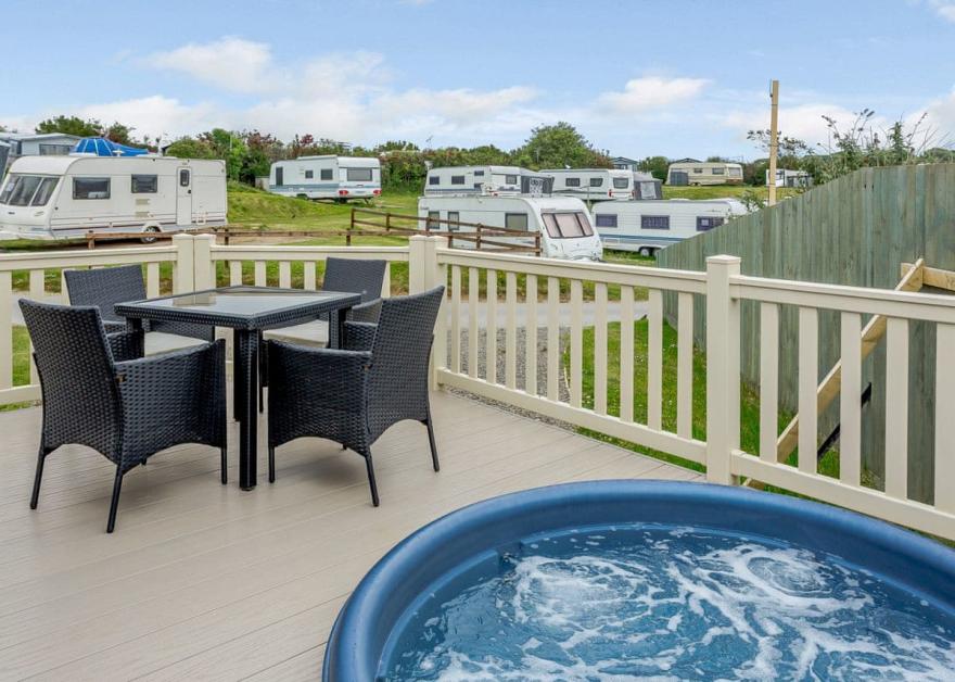 Buckland Lodge, Cornwall Log Cabins to Rent in South West of England