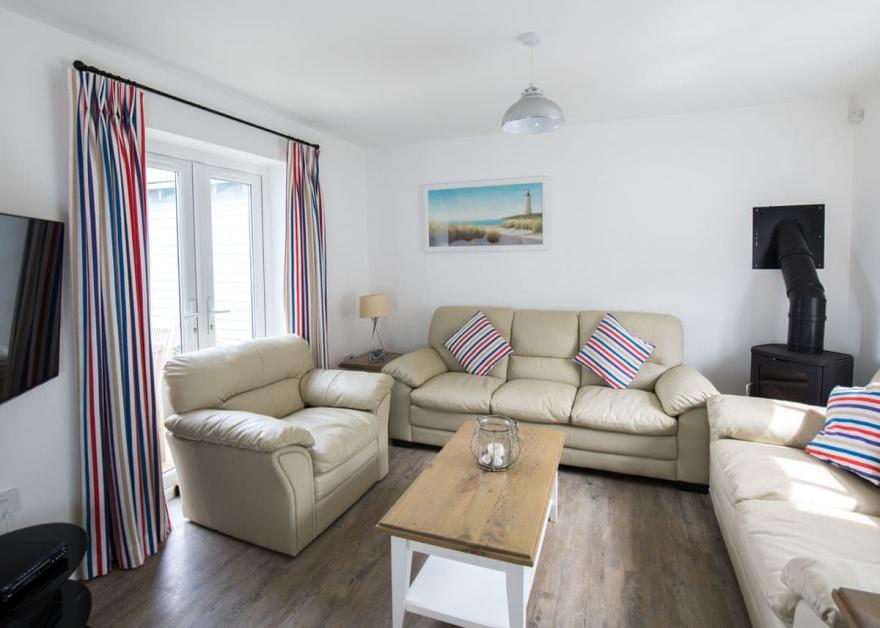 Superior Cottage 3 Pet