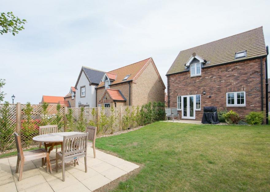 Superior Plus Cottage 2 Pet