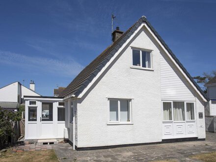 Crows Nest - Rhosneigr