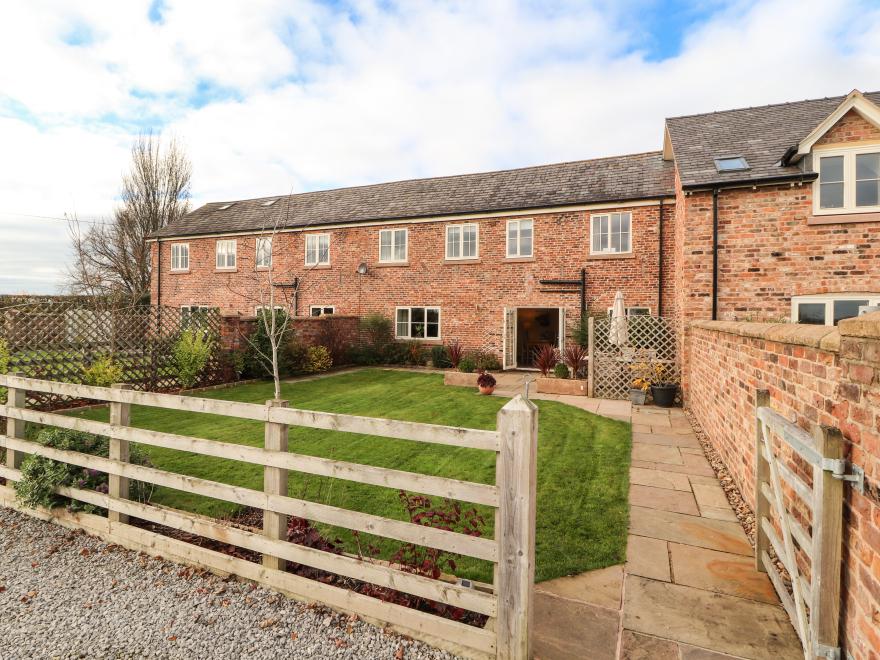 Oulton Barn House