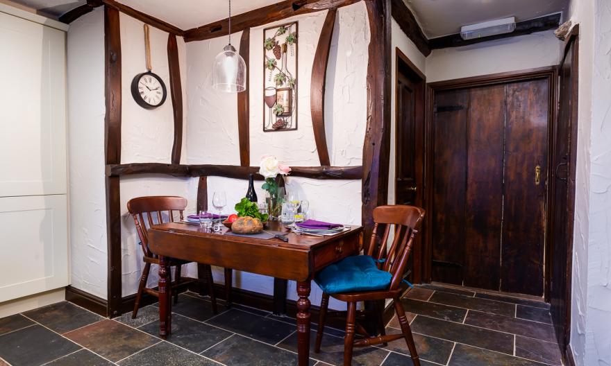 Tipsy Gin Cottage