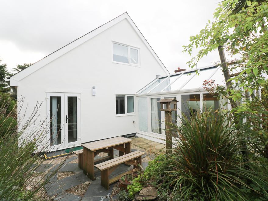 Alice Cottage