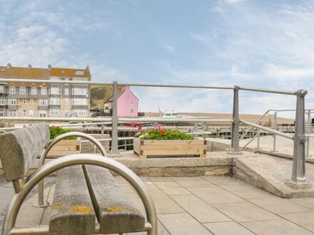 West Bay Holiday Home