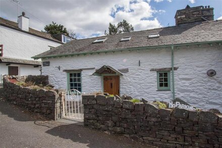 Lowfold Cottage