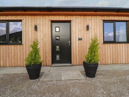 Whernside Lodge