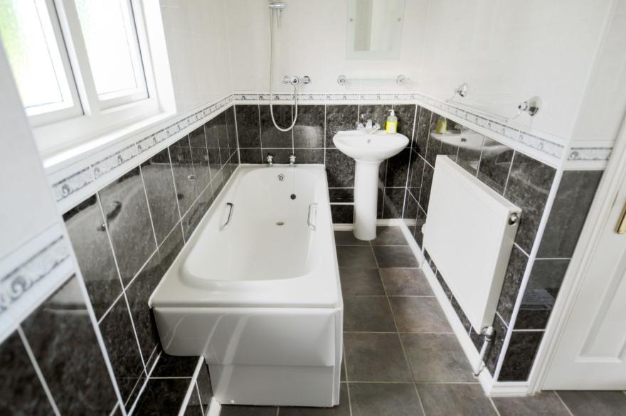 4 Coram Court