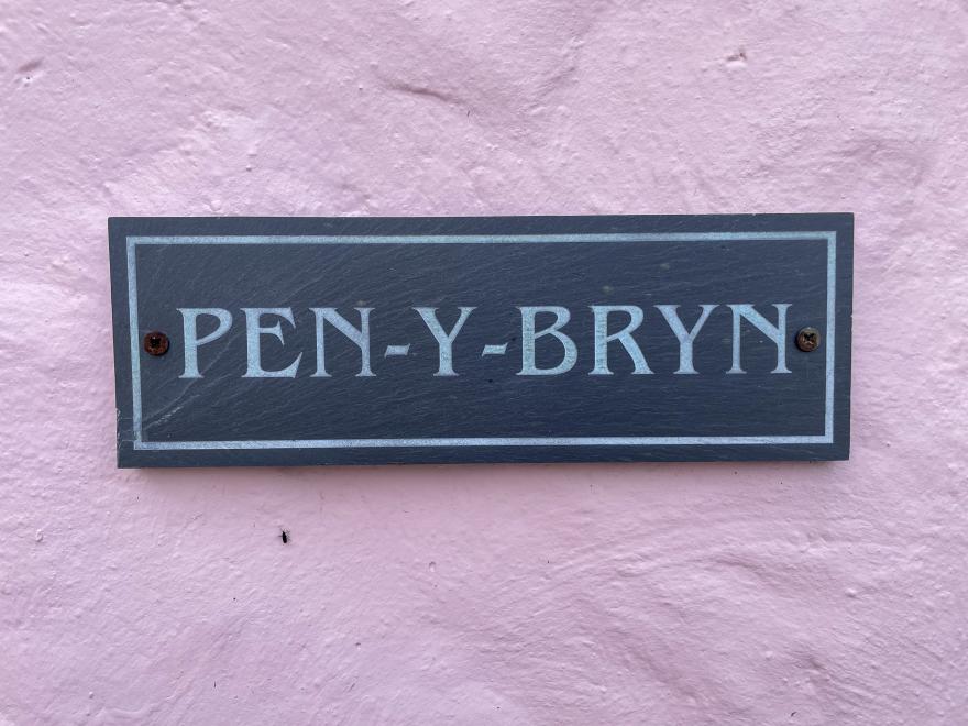 Pen- y- Bryn @ Canllefaes
