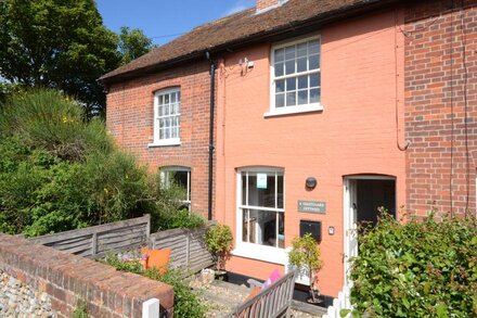 6 Coastguard Cottages, Aldeburgh