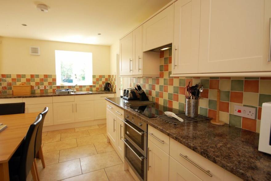 Sunshine Cottage