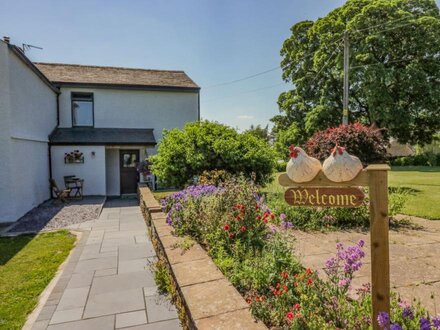 How Hill Farm Cottage