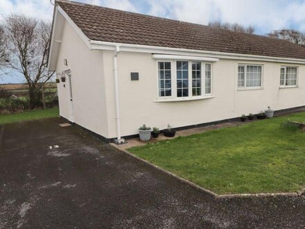 13 Gower Holiday Village