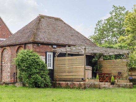 The Snug at Pickelden Farmhouse