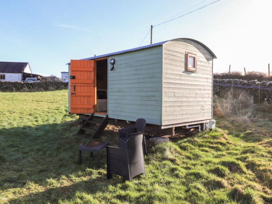 Clementine Shepherd's Hut