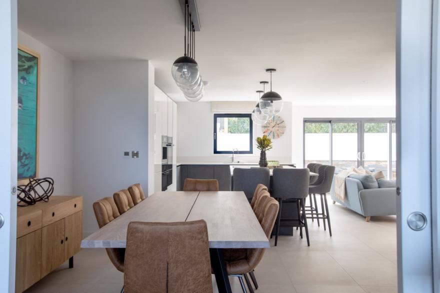 12 Tintagel Terrace