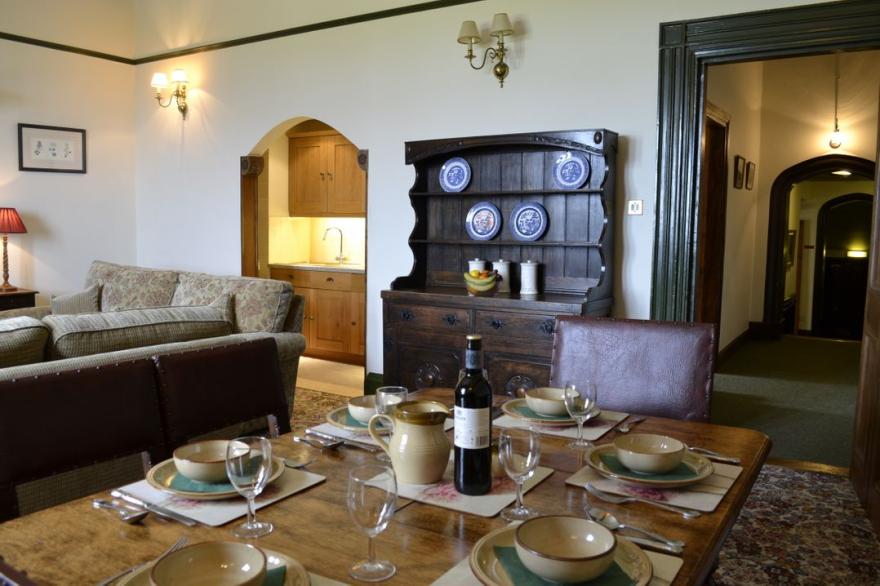 Watermouth Castle, Penn-Curzon Apartment