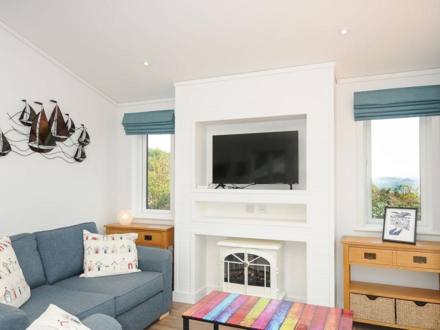 Midway Lodge
