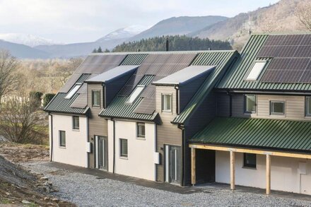 27 Strathtay Lodges