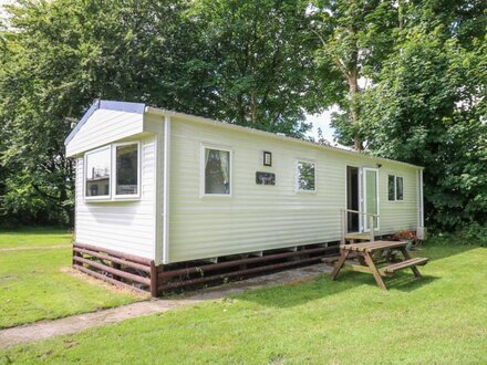 Caravan 6 at Blackmoor Farm