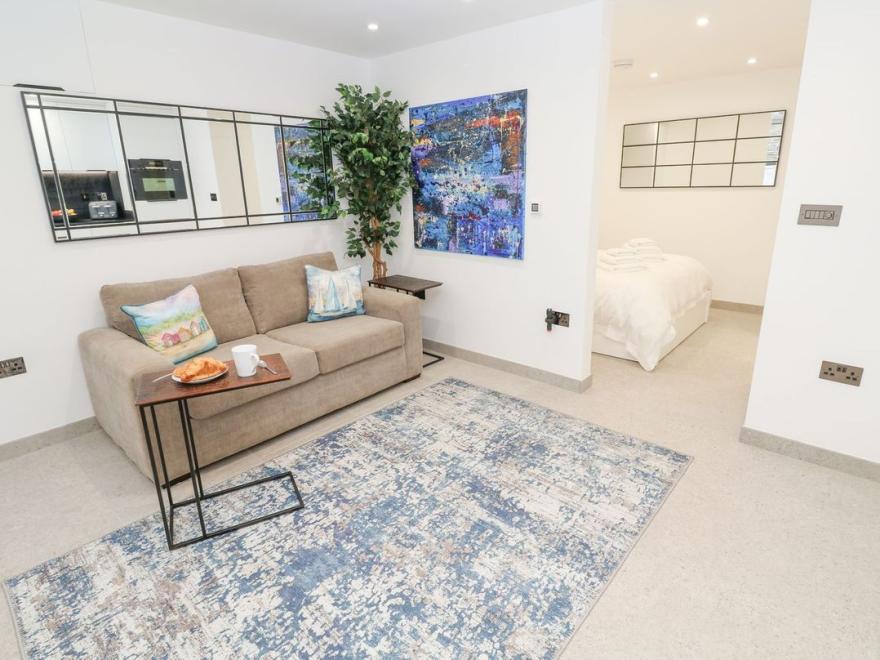 2A Salubrious Terrace
