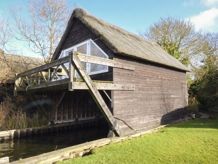 Cygnus Boathouse