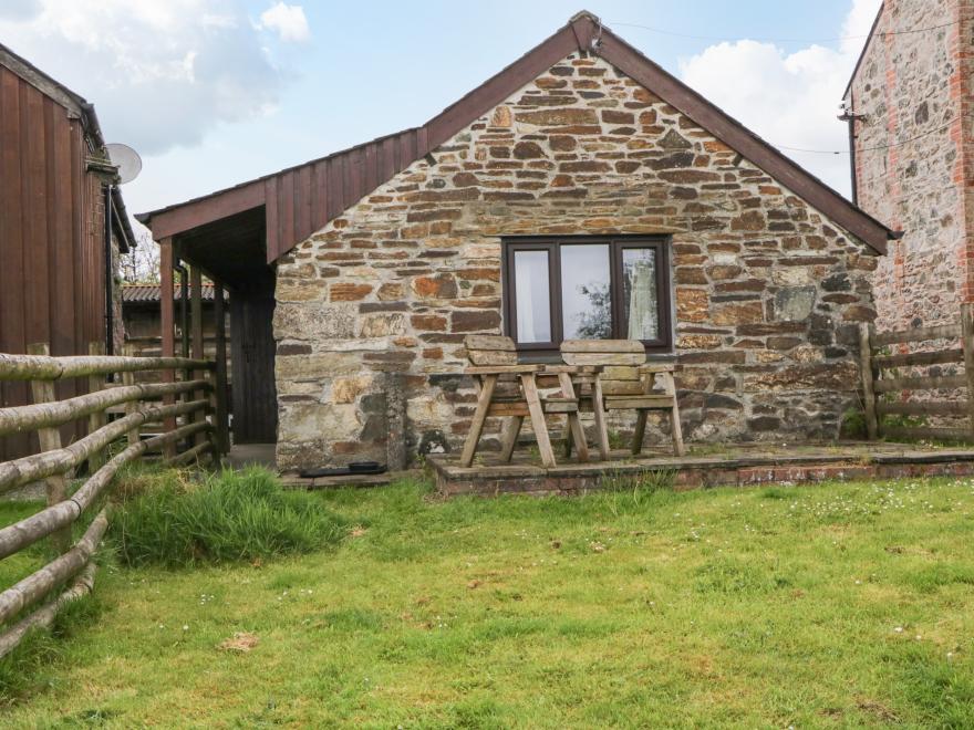 Nestling Barn