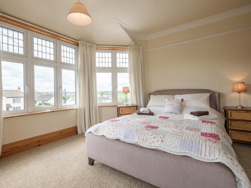 No. 39 Bude Cottages in Cornwall sleeping 6 (0+)