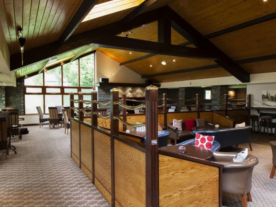 Footprints Lodge