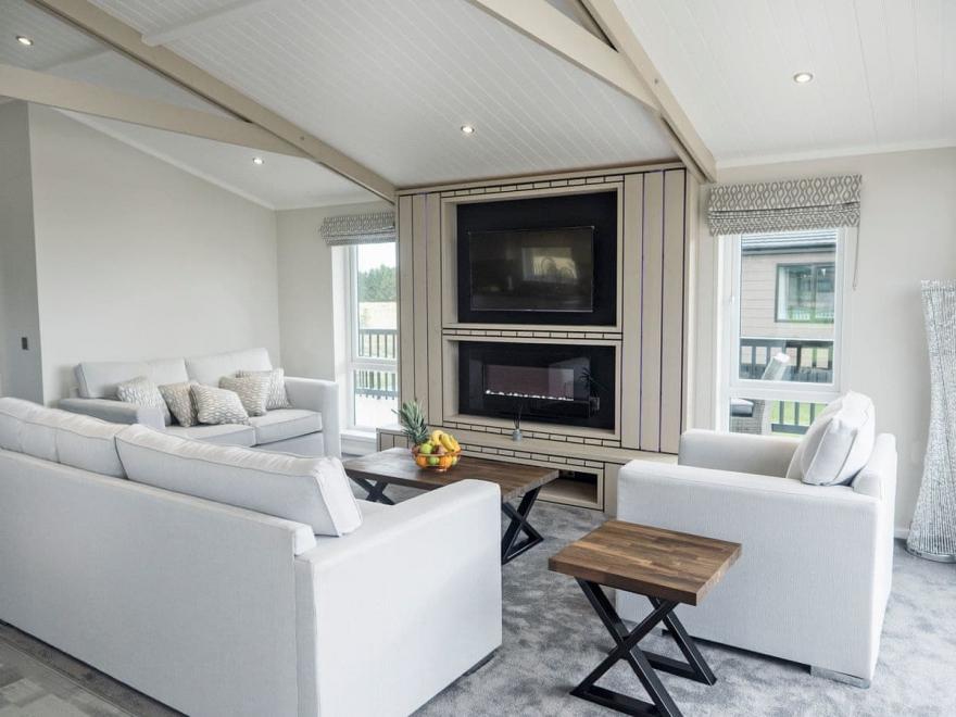 Trincomalee Lodge - UKC4057