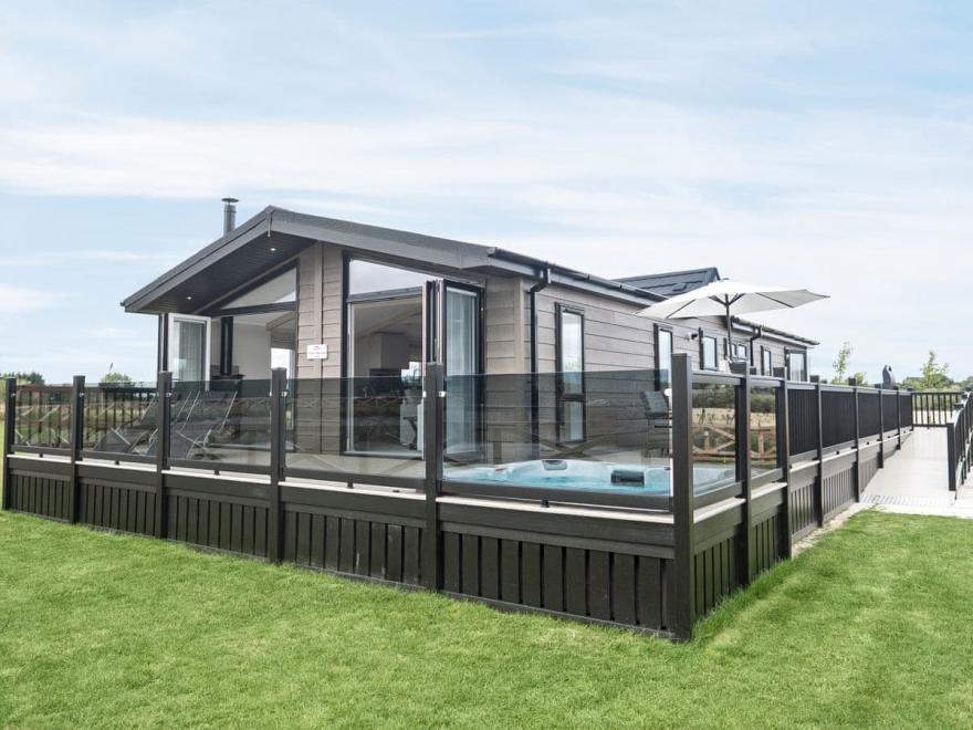 Henry Bolckow Lodge - UKC4059