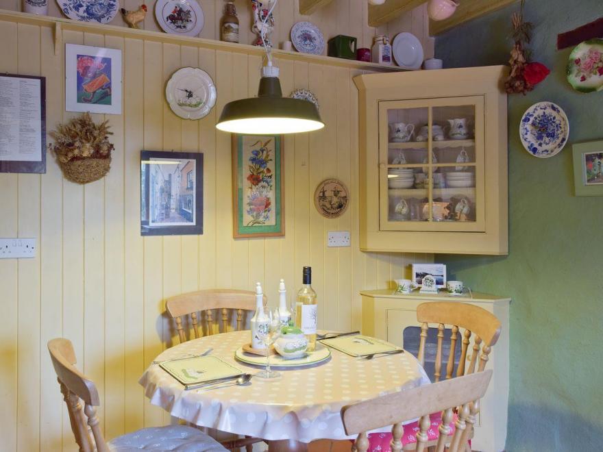 Hanna's Cottage - HW7160