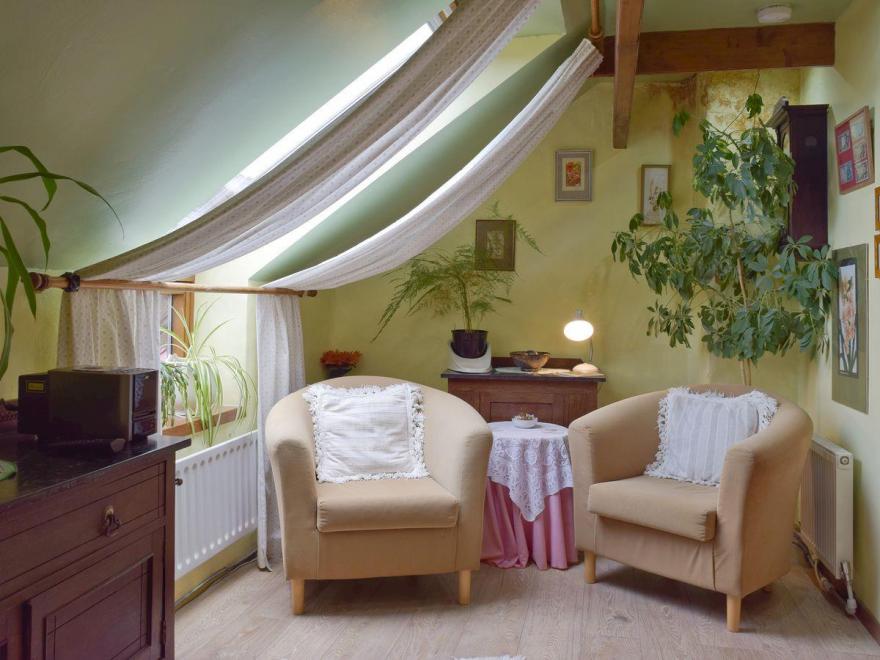 Hanna's Cottage - HW7160