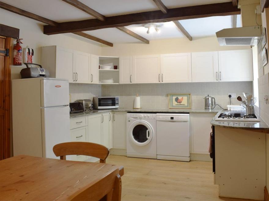 Bosun's Cottage - E3644