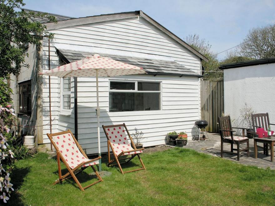 Lakewell Barn - E3448