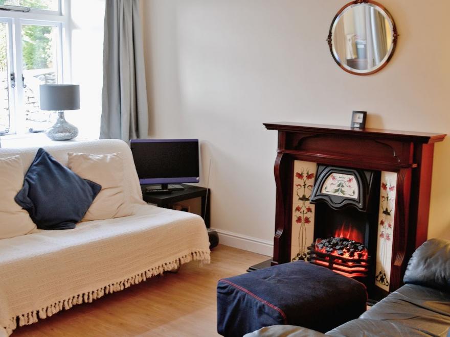 Challan Hall Mews - 28202