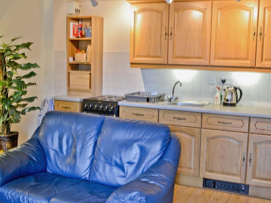 Challan Hall Mews - 28202