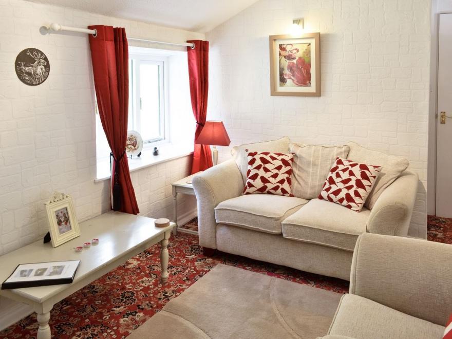 Gamekeepers Apt - CV20