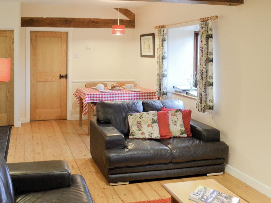 Benar Cottages - Bwthyn Rhosyn