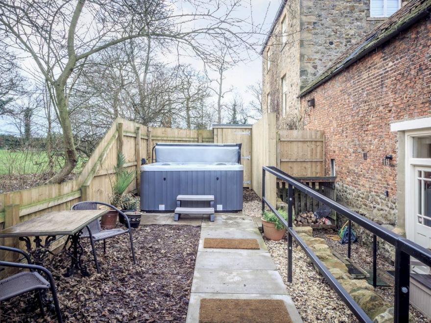 Old Hall Cottage No 1