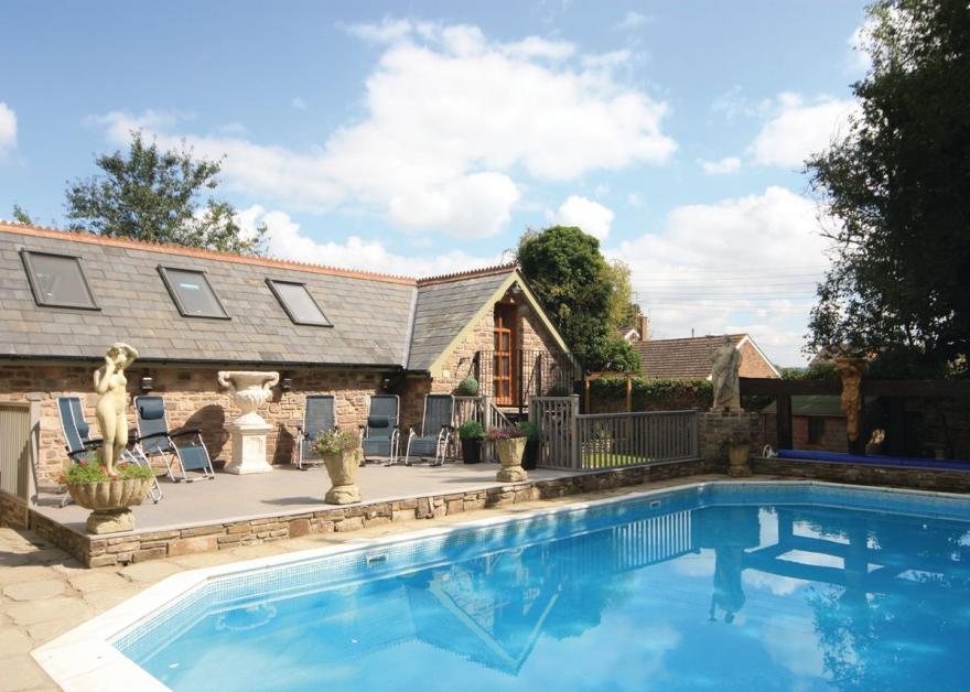 Willsbrook Lodge - HW7698