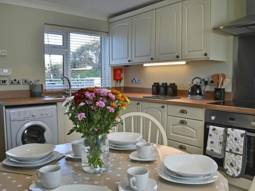 Bwythyn Tyddyn Sachau