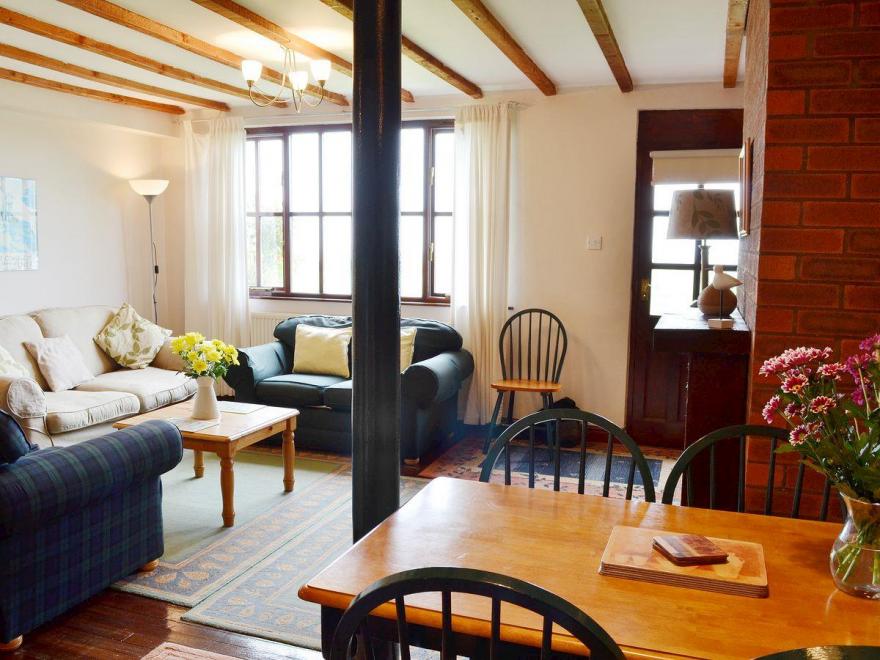 Meadowsweet Cottage - E1496